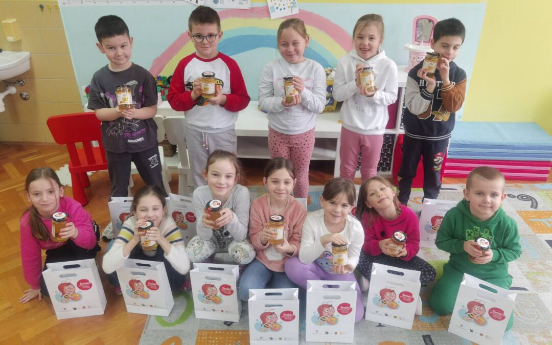 Prvašići obilježili Školski medni dan